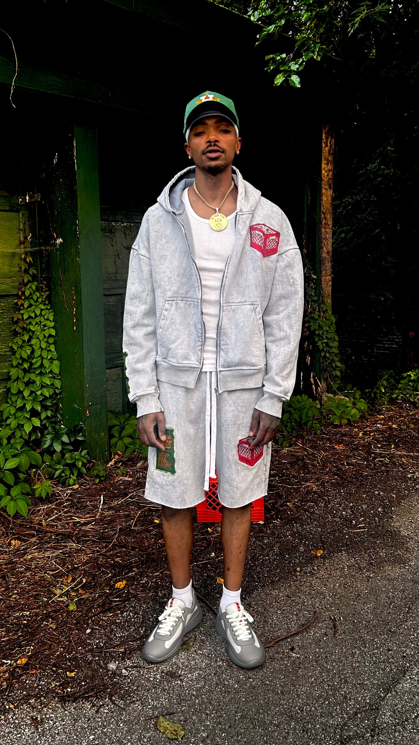 CRATE “Full zip hoodie”